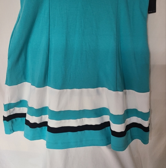 NWT New York & Company Aqua, White And Black Fit and Flare Mini Dress SZ Small. - Picture 2 of 9